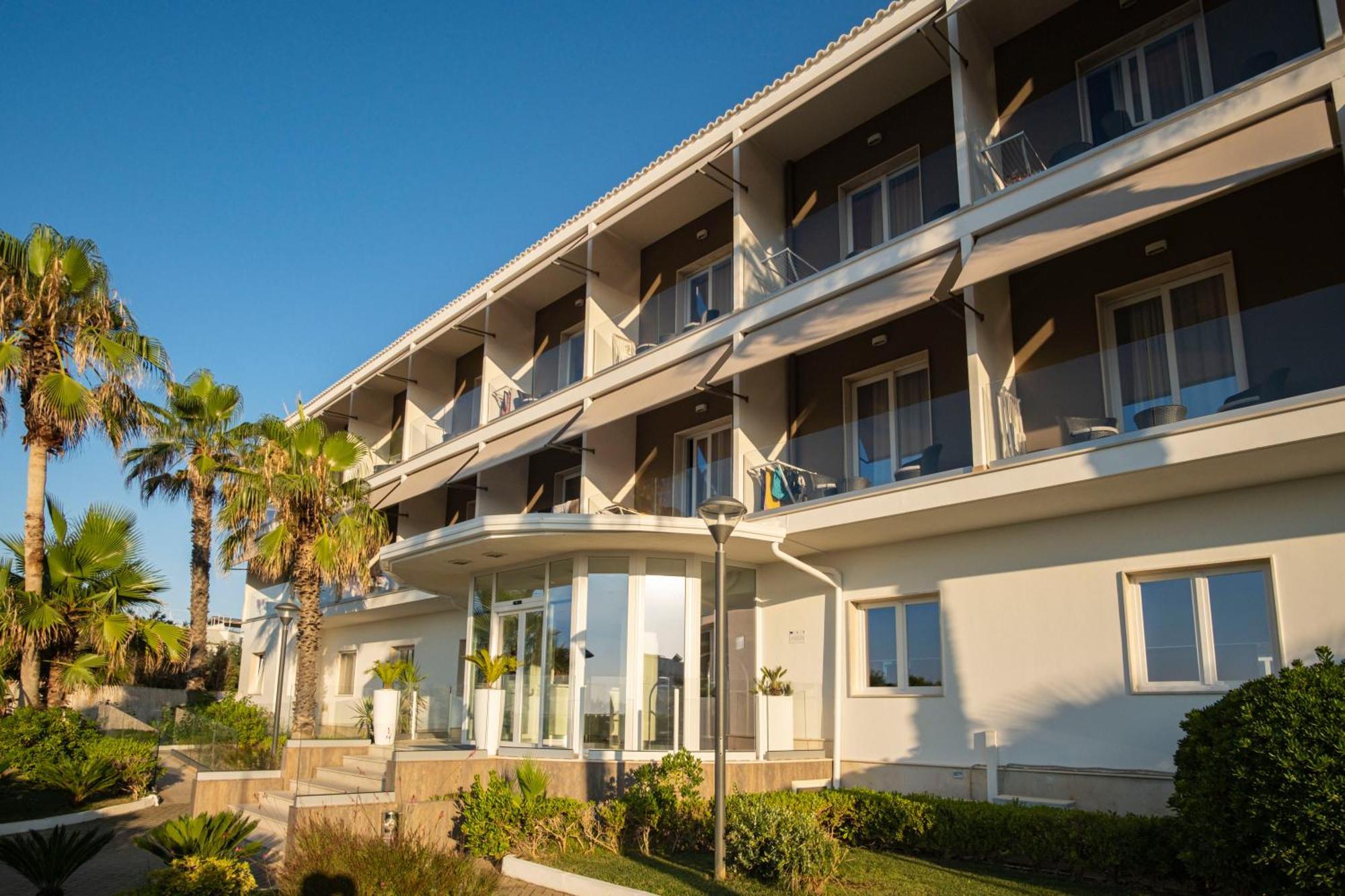 Ticho'S Greenblu Hotel Castellaneta Marina Exterior foto