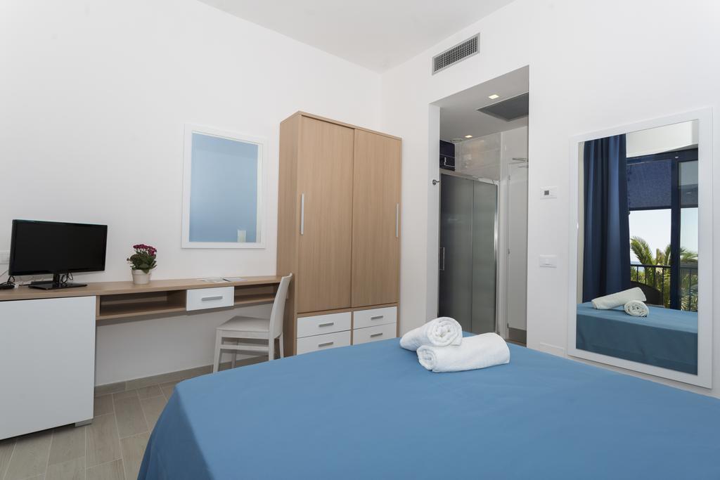 Ticho'S Greenblu Hotel Castellaneta Marina Exterior foto